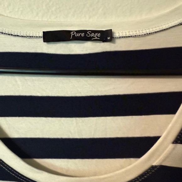 H&M Black and White Relaxed Sweatshirt - Picture 3 of 3